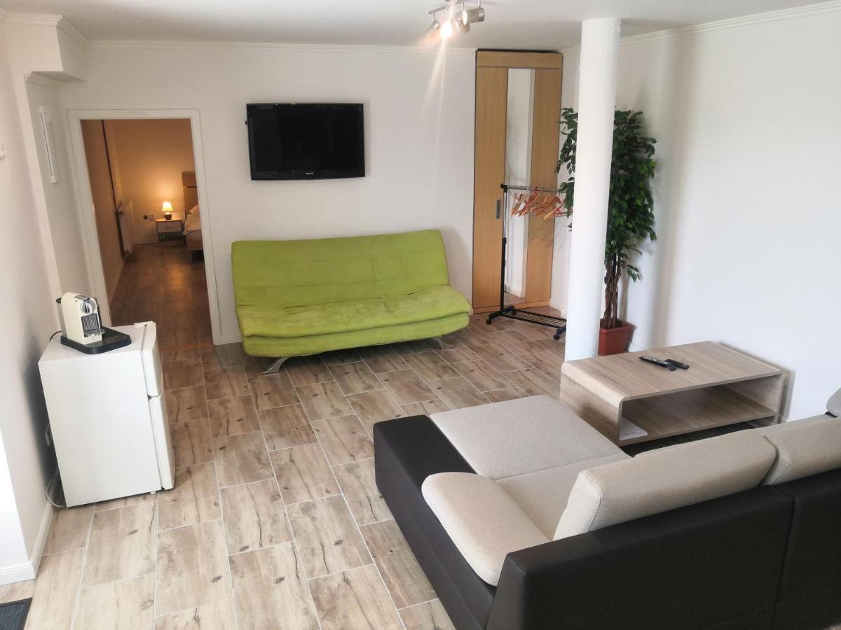 Vehlovice Apartments Mělník Kültér fotó