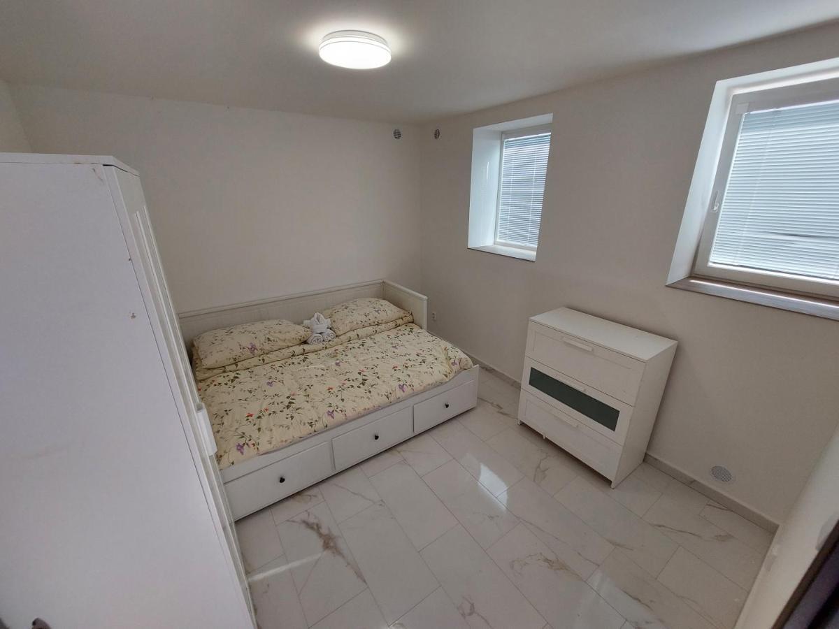 Vehlovice Apartments Mělník Kültér fotó