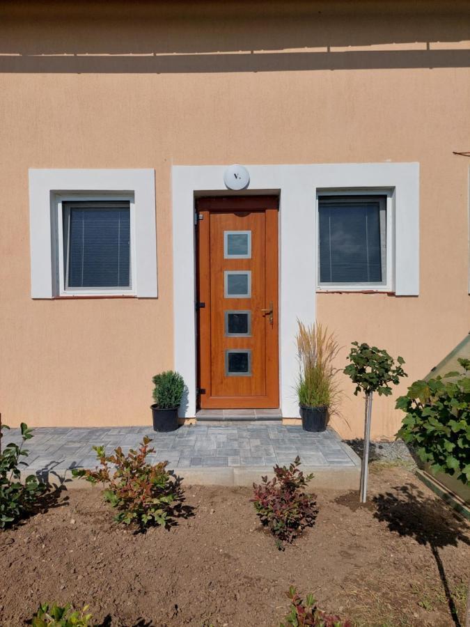 Vehlovice Apartments Mělník Kültér fotó